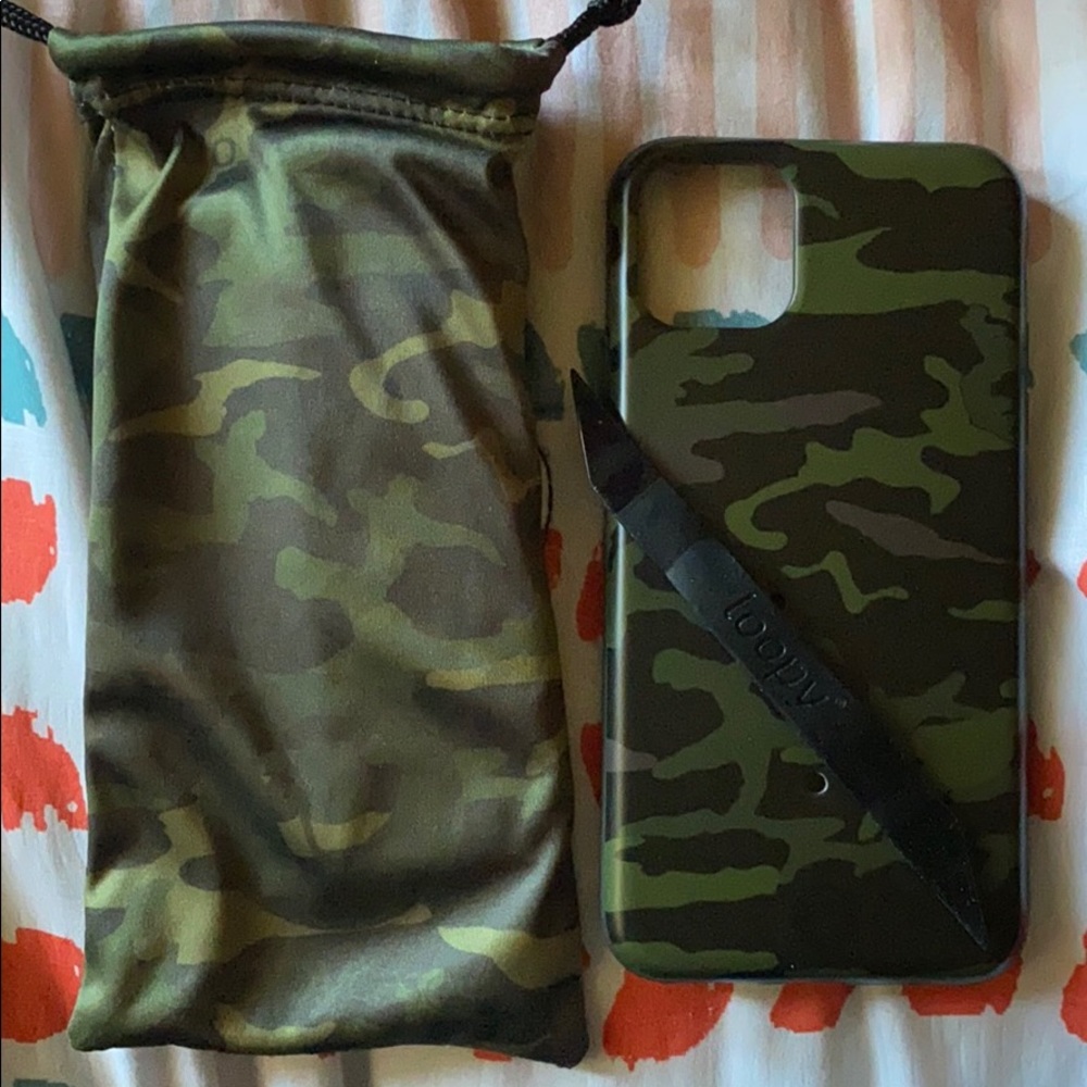 Loopy camo case Iphone 11 pro max